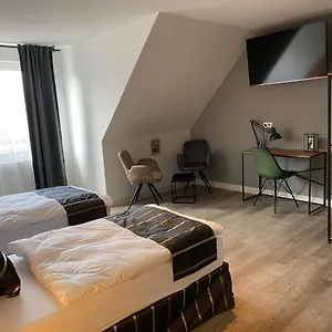Charlotten 3* Hannover